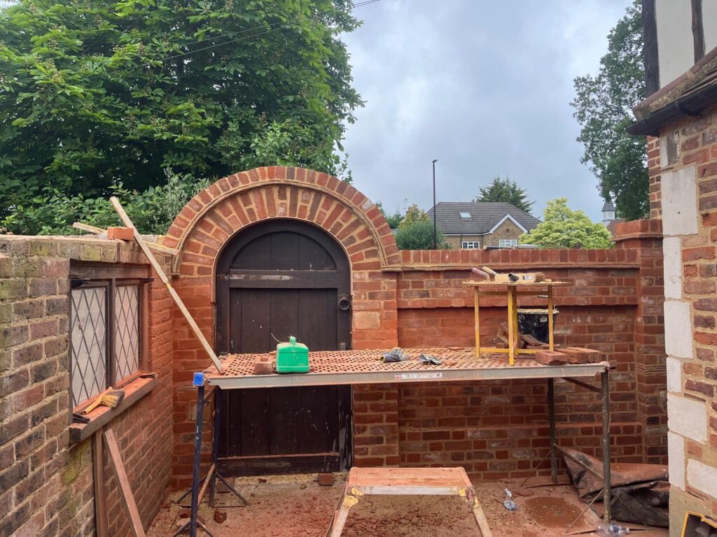 6 Camlet way En4 Olh