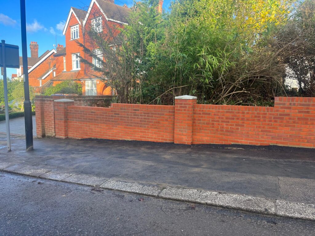 Garden Wall Crescent W Barnet