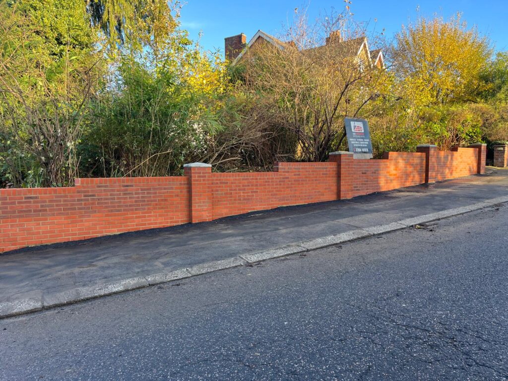 Garden Wall Crescent W Barnet