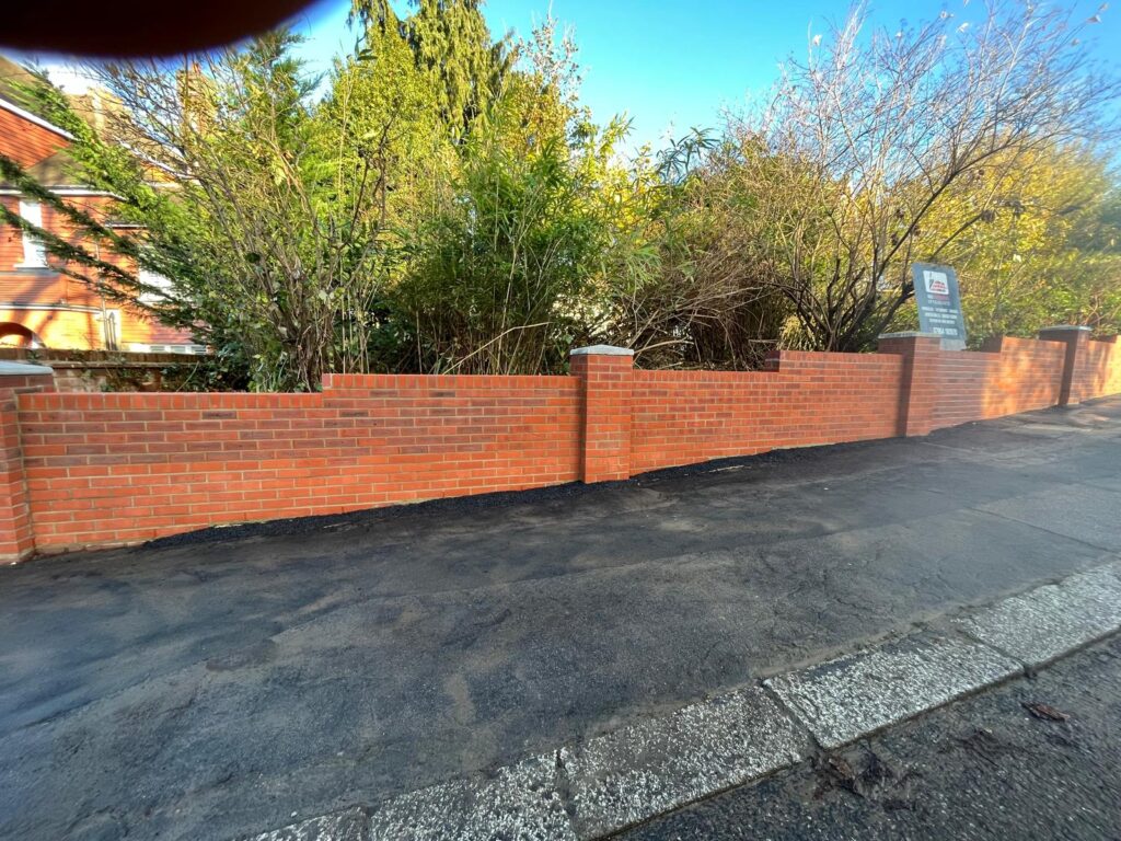 Garden Wall Crescent W Barnet